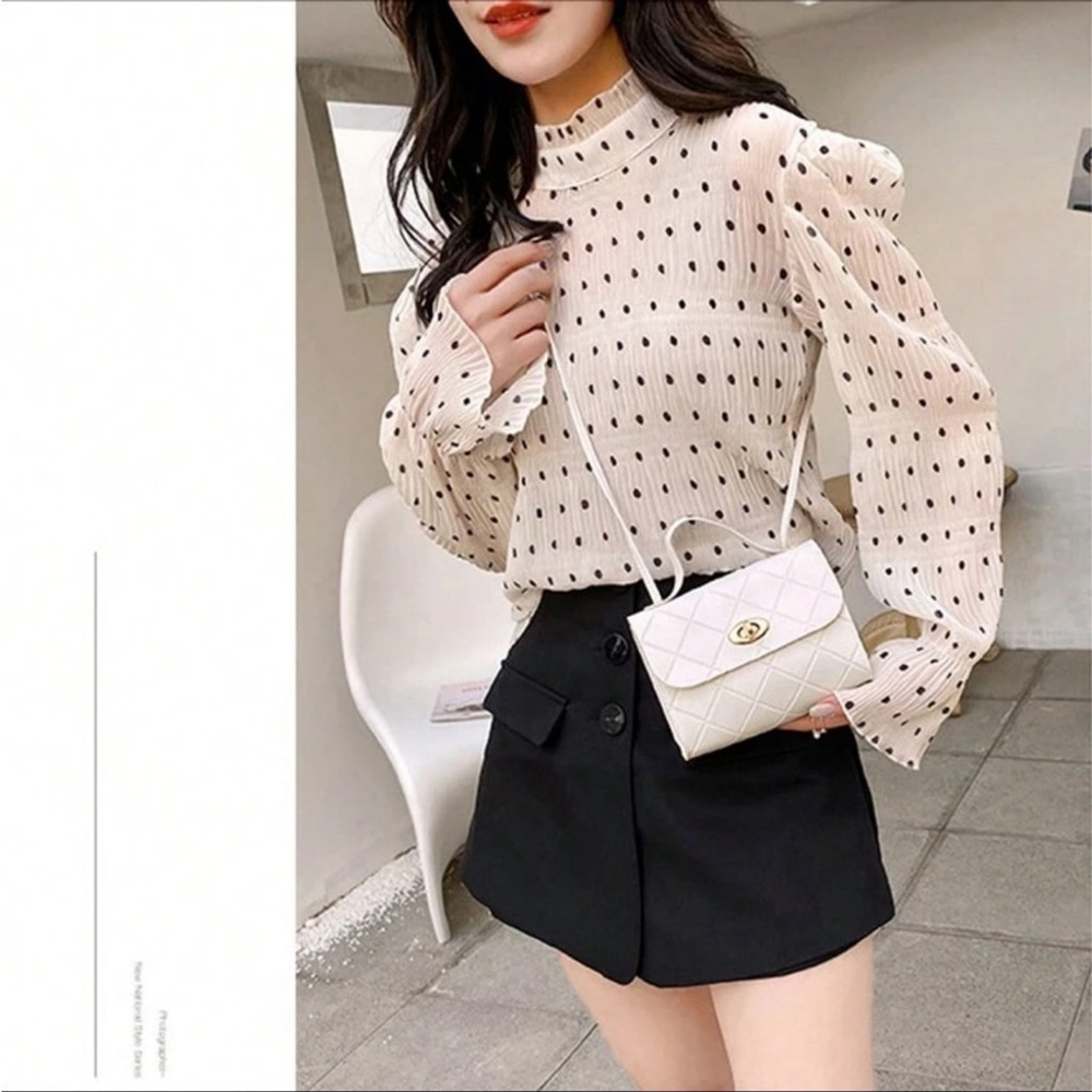 ⚠️Clearance Mini White Embossed Shoulder / Crossbody Bag - Picture 5 of 7
